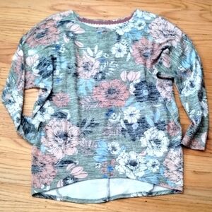 Cupio Batwing floral lightweight sweater Sz S Excellent condition